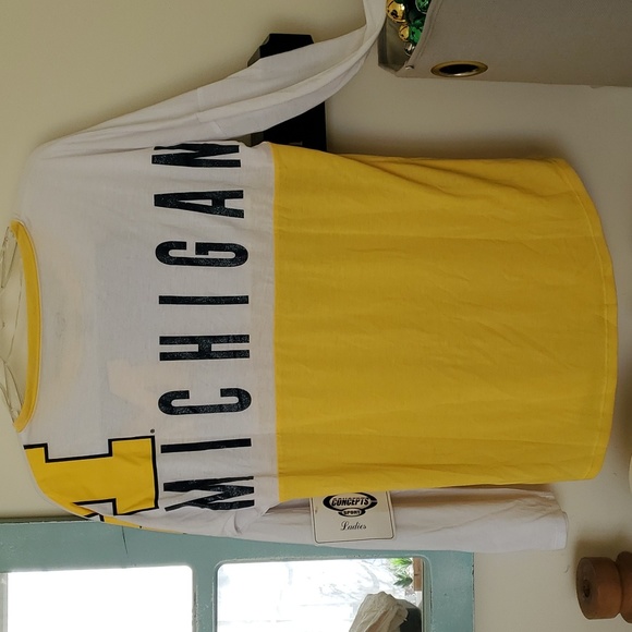 New Michigan Long Sleeve Shirt NWT - Picture 3 of 8